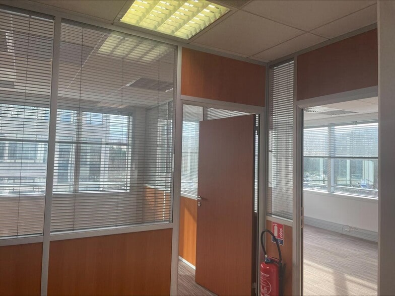 Bureau dans Villepinte à louer - Photo intérieure - Image 2 de 5