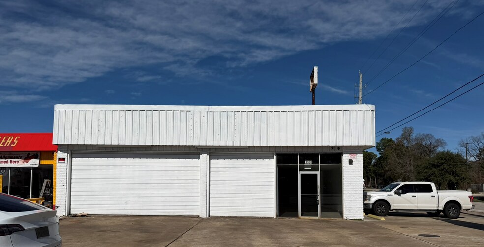 1300 FM 1960, Houston, TX à vendre - Photo principale - Image 1 de 10