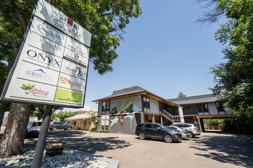 6279 W 38th Ave, Wheat Ridge, CO à louer - Photo du bâtiment - Image 1 de 22