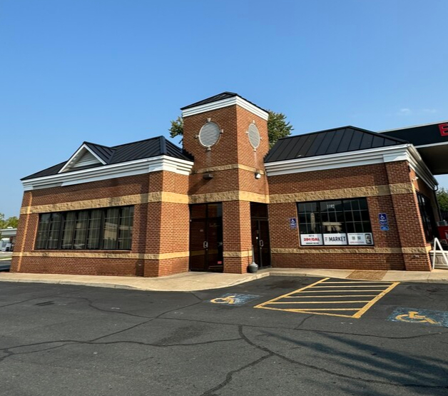 1192 Richmond Rd, Charlottesville, VA for lease - Primary Photo - Image 1 of 9