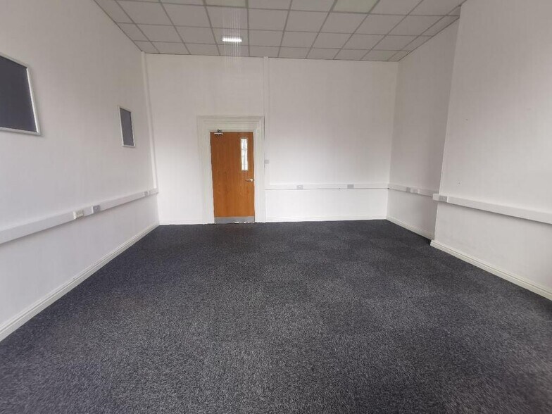 63 Westgate Rd, Newcastle Upon Tyne à louer - Photo du bâtiment - Image 1 de 8