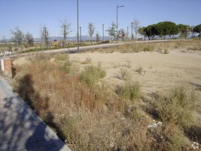 Terrain dans Boadilla Del Monte, MAD à louer - Photo du b timent - Image 2 de 4