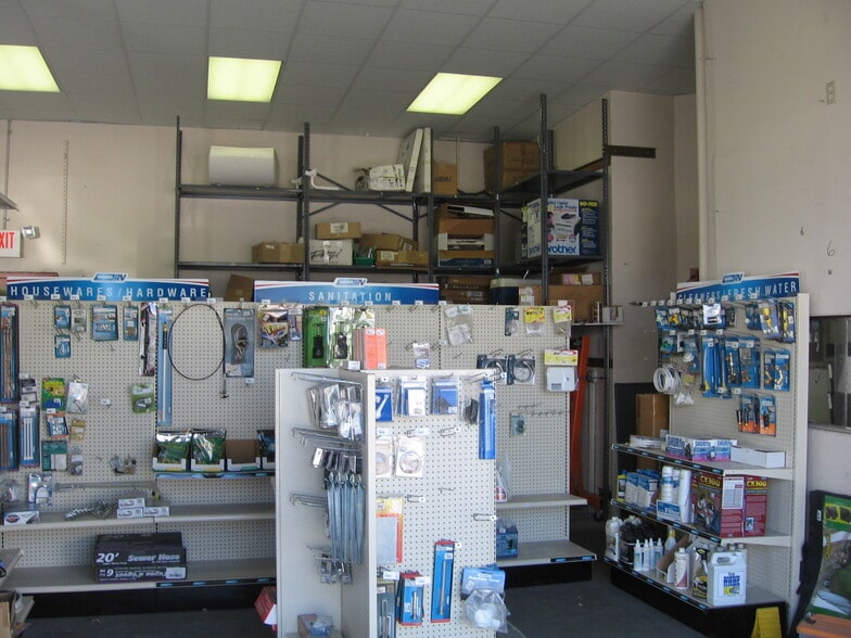 4371 N Dixie Hwy, Pompano Beach, FL à louer - Photo intérieure - Image 3 de 15