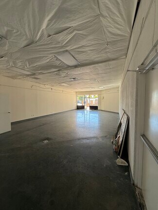 Plus de détails pour 15401-15475 Valley Blvd, City Of Industry, CA - Bureau/Commerce de détail à louer