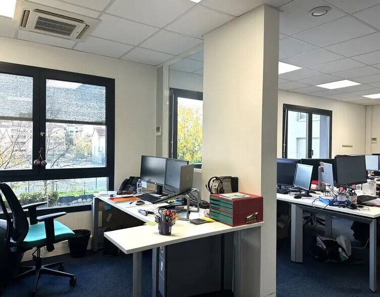 Office in Lyon for sale - Interior Photo - Image 3 of 7