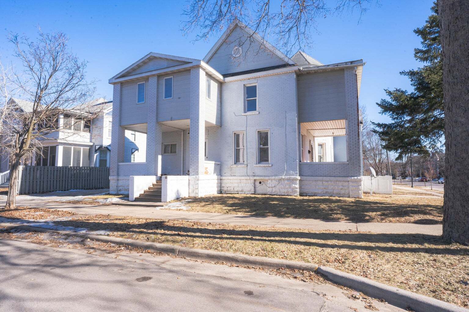 239 8th St, La Crosse, WI à vendre Photo principale- Image 1 de 1