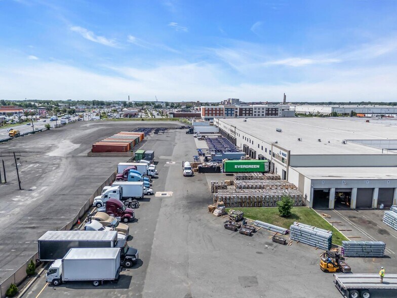 340 S Stiles St, Linden, NJ à louer - Photo du bâtiment - Image 3 de 3