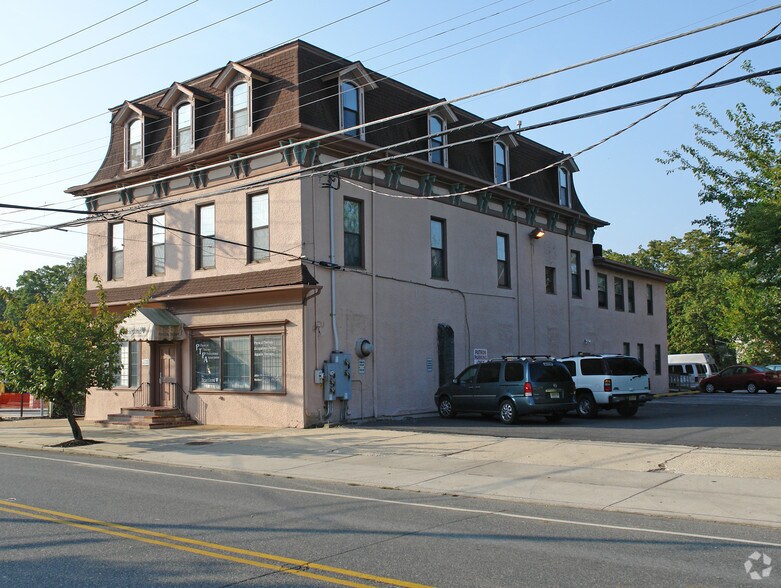 8 N Broadway, Pitman, NJ à vendre - Photo du bâtiment - Image 3 de 12