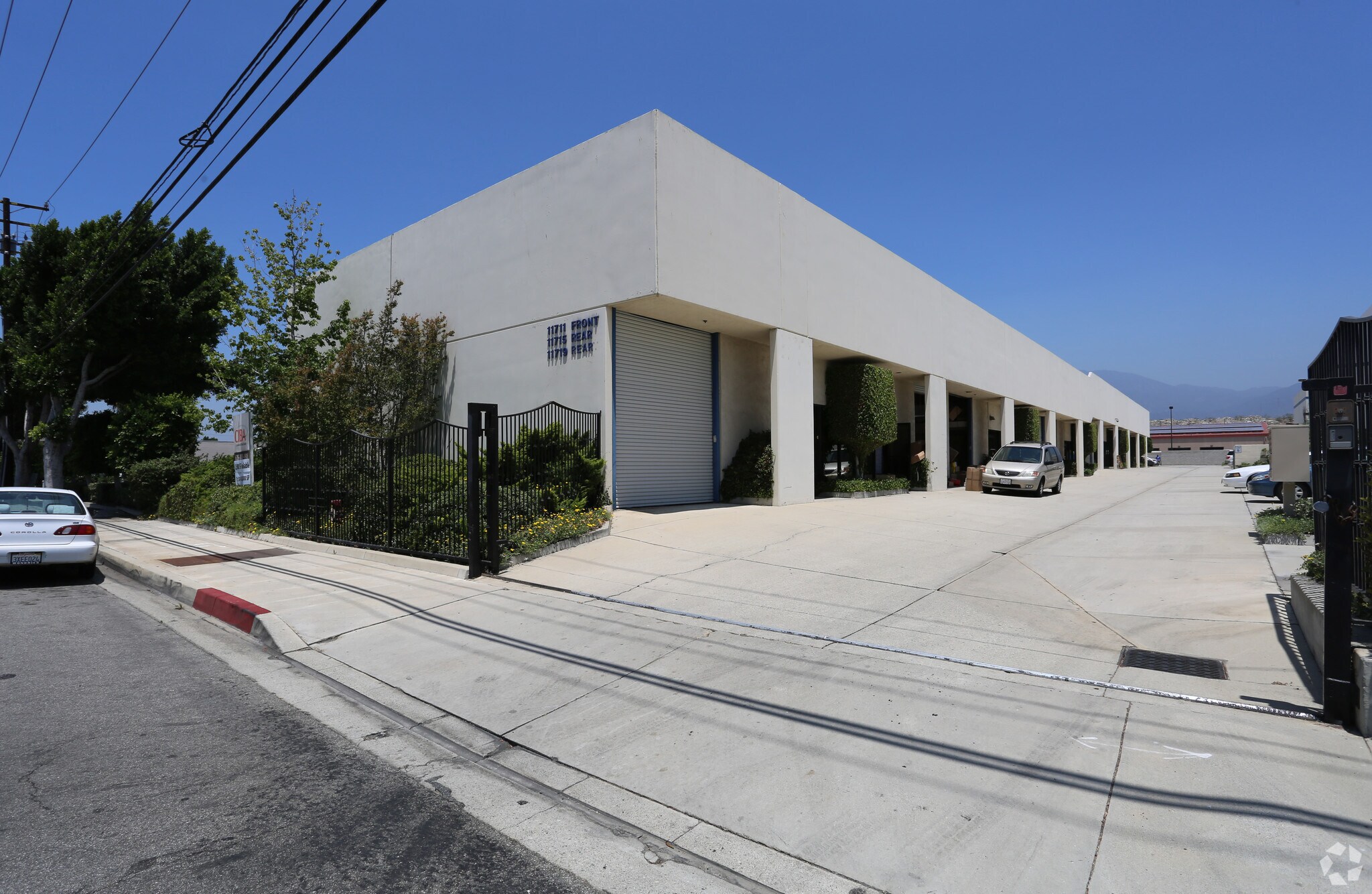 11711 Clark St, Arcadia, CA à louer Photo principale- Image 1 de 11
