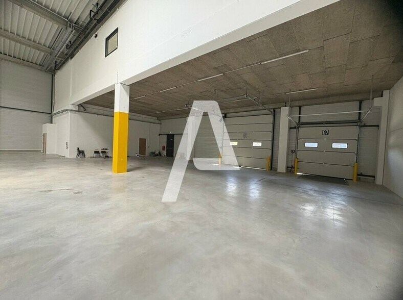 Rue Charles De Coulomb, Mitry-Mory for lease - Interior Photo - Image 3 of 5