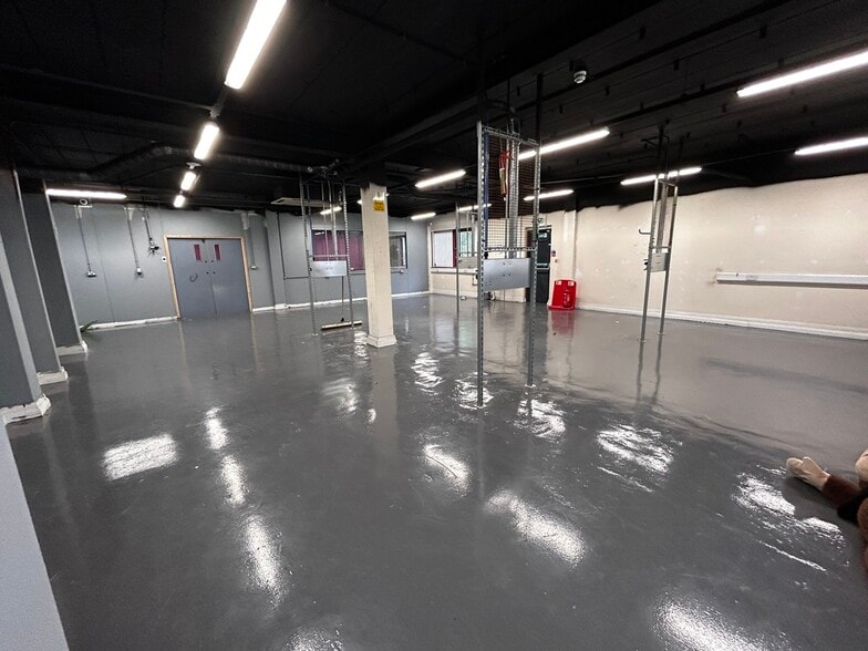 2 Fountain Ln, Cardiff for lease - Interior Photo - Image 3 of 6