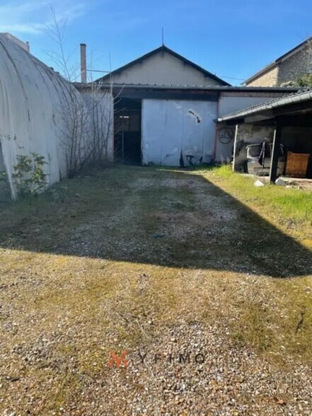 Flex dans Mantes-la-Jolie à louer - Photo du bâtiment - Image 2 de 10