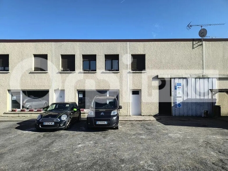 Flex in Reims for lease - Building Photo - Image 1 of 6
