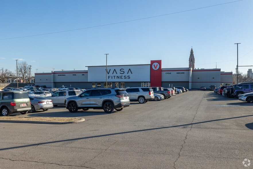 2500 N Pennsylvania Ave, Oklahoma City, OK for sale - Building Photo - Image 2 of 9