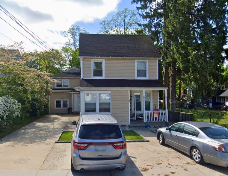 46 Dawson Ave, Kings Park, NY for sale - Primary Photo - Image 1 of 4