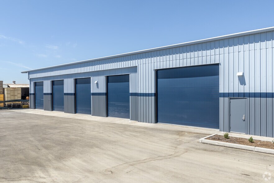 1633 S Campus Ave, Ontario, CA for lease - Building Photo - Image 3 of 15