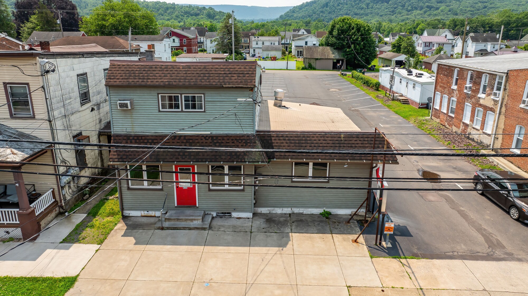 430 W 3rd St, Nescopeck, PA à vendre Photo principale- Image 1 de 49