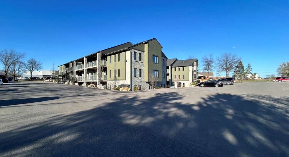 101 N Meadows Dr, Wexford, PA à louer - Photo du bâtiment - Image 2 de 23