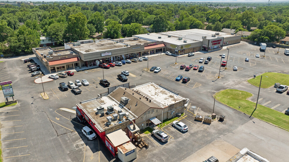 701-725 W Washington St, Broken Arrow, OK à vendre - Aérien - Image 1 de 10