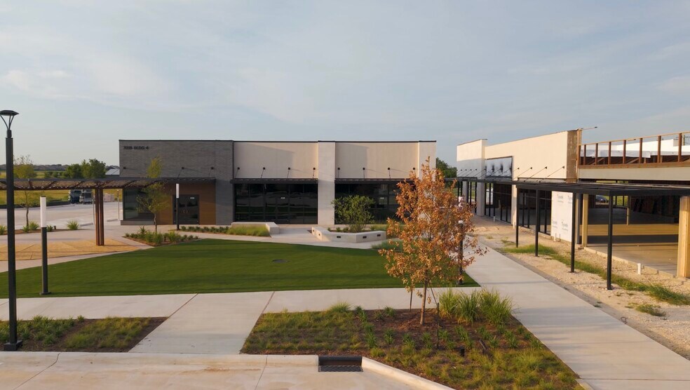 7018 Crossroads Way, Temple, TX à louer - Photo du bâtiment - Image 2 de 6