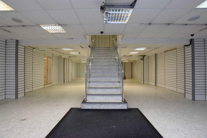 64-66 Cavendish St, Barrow In Furness à vendre - Photo du bâtiment - Image 2 de 12