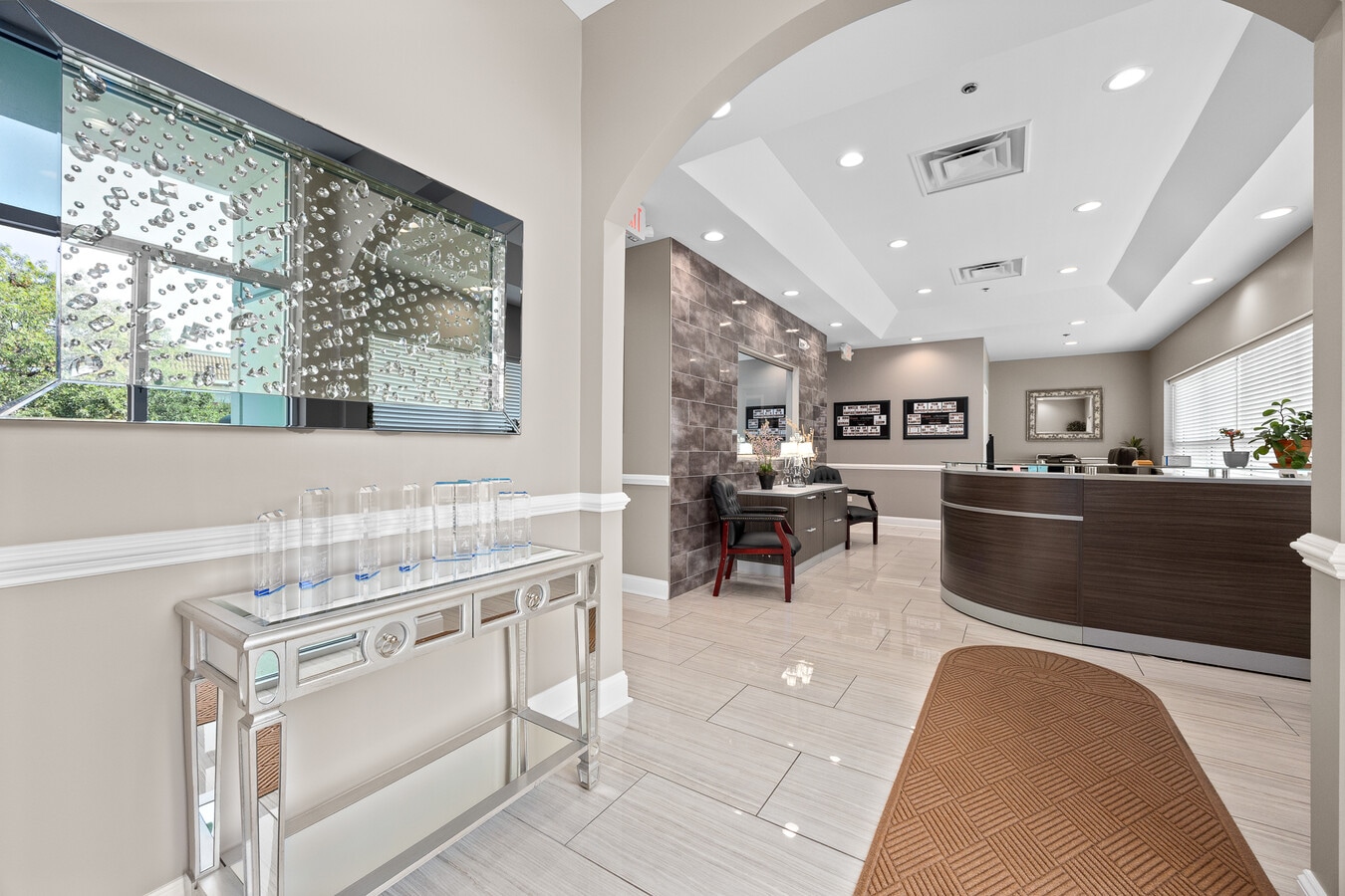 2005 Bloomingdale Rd, Glendale Heights, IL 60139 - Unit G -  - Lobby - Image 1 of 18