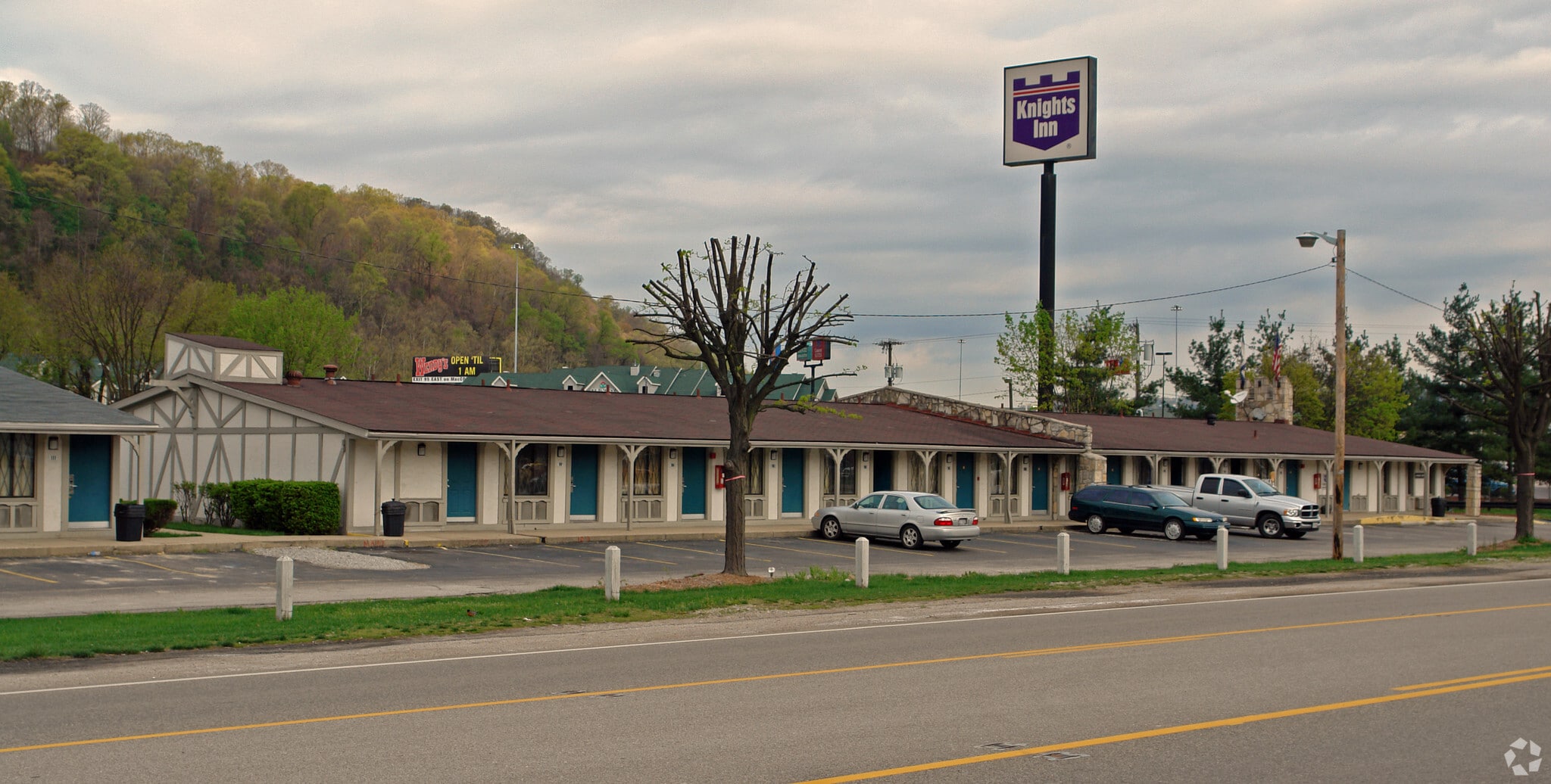 6401 Maccorkle Ave SE, Charleston, WV for sale Primary Photo- Image 1 of 5