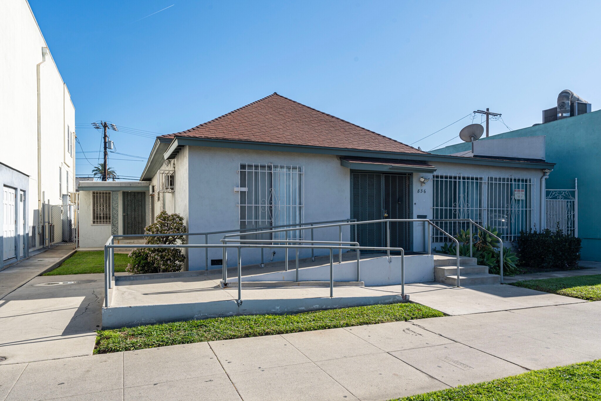 836 Atlantic Ave, Long Beach, CA à vendre Photo principale- Image 1 de 7