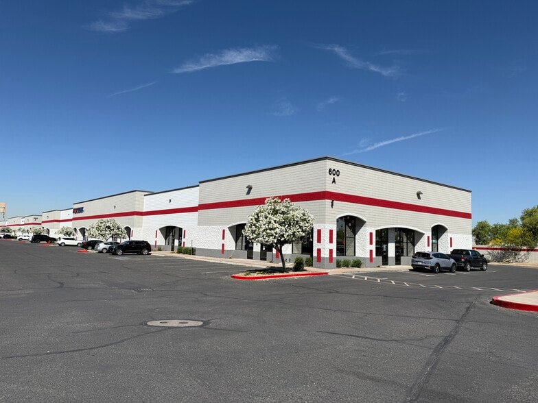 500-600 N Bullard Ave, Goodyear, AZ for lease - Primary Photo - Image 1 of 13