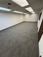 1945 Southtown Blvd, Dayton, OH for lease Interior Photo- Image 2 of 3