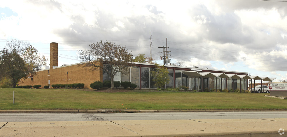 20700 Miles Pky, Warrensville Heights, OH à vendre - Photo principale - Image 1 de 1