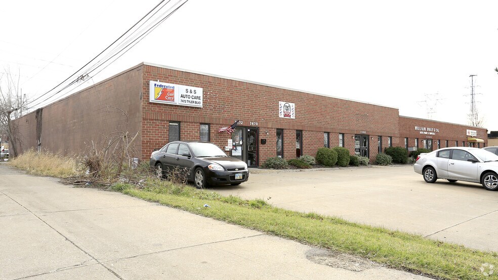 7464-7472 Tyler Blvd, Mentor, OH à louer - Photo du bâtiment - Image 3 de 41
