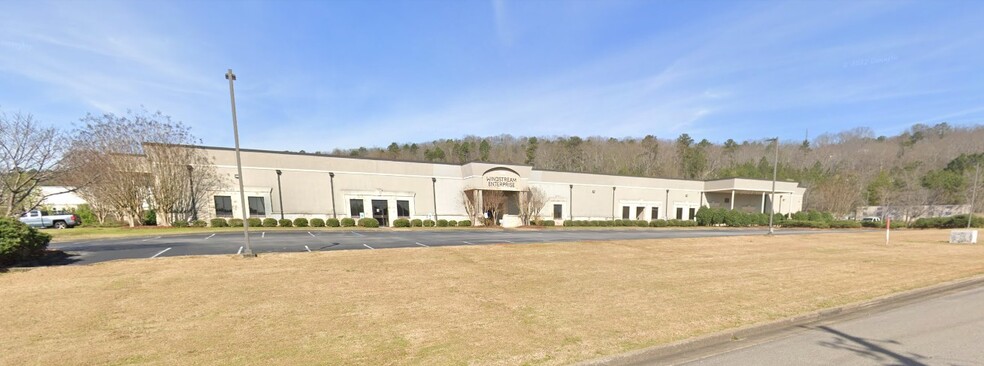 1530 Deltacom Dr, Anniston, AL à vendre - Photo principale - Image 1 de 3