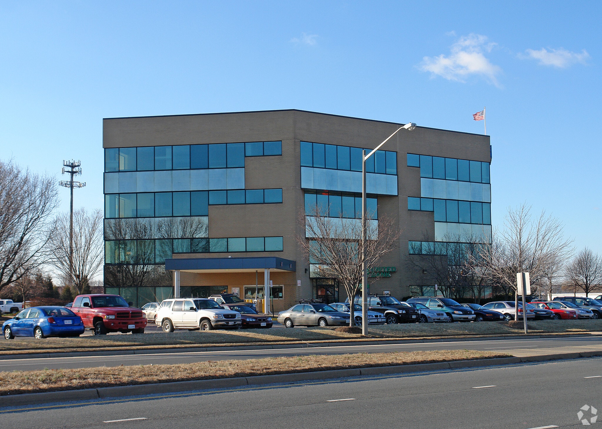 4501 Daly Dr, Chantilly, VA à louer Photo du bâtiment- Image 1 de 11