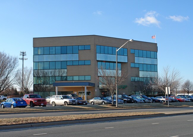 Plus de détails pour 4501 Daly Dr, Chantilly, VA - Bureau/Médical à louer