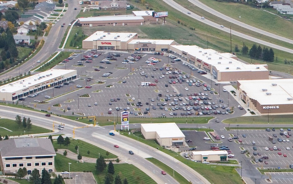 1201-1215 W Century Ave, Bismarck, ND for lease - Building Photo - Image 1 of 1