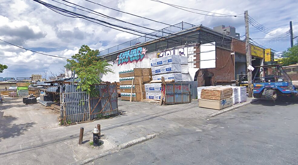 133-25 36th Rd, Queens, NY à louer - Photo du bâtiment - Image 3 de 6