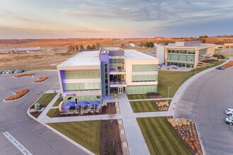 1880 Kimball Ave, Manhattan, KS - AERIAL  map view