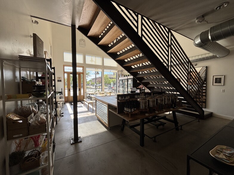 151 S Main St, Springville, UT for lease - Interior Photo - Image 3 of 4