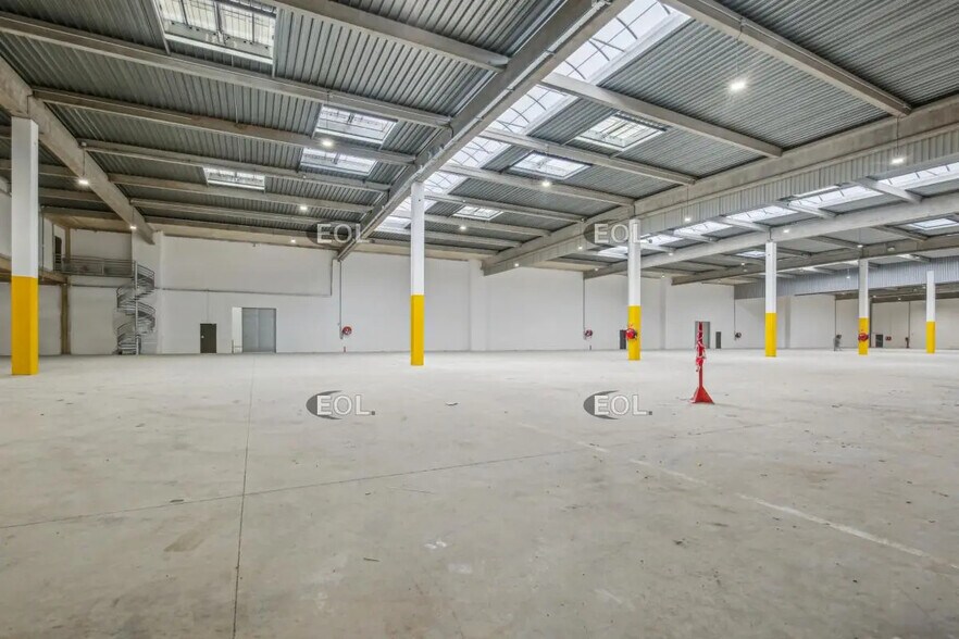 Industrial in Garges-lès-Gonesse for lease - Interior Photo - Image 3 of 8
