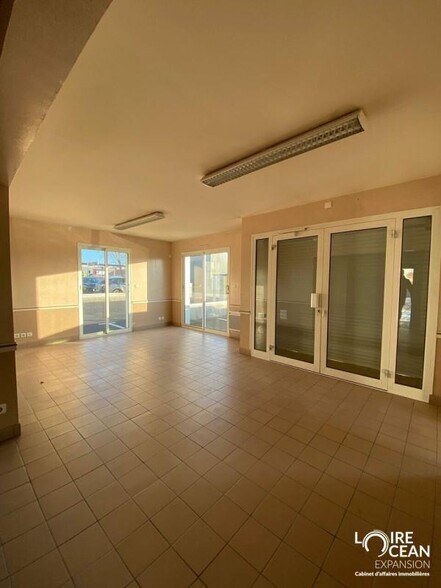 Flex dans Basse-Goulaine à louer - Photo du bâtiment - Image 2 de 6