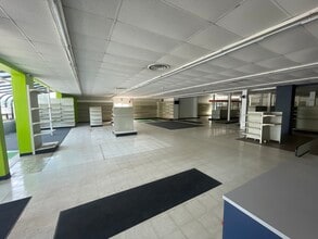 147 Meriden Rd, Middlefield, CT for sale Interior Photo- Image 2 of 13