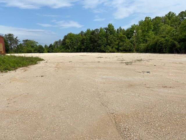 6410 Brookshire Blvd, Charlotte, NC à louer - Photo principale - Image 2 de 14