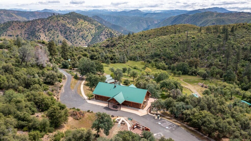 22988 Ferretti Rd, Groveland, CA à vendre - Photo principale - Image 1 de 118