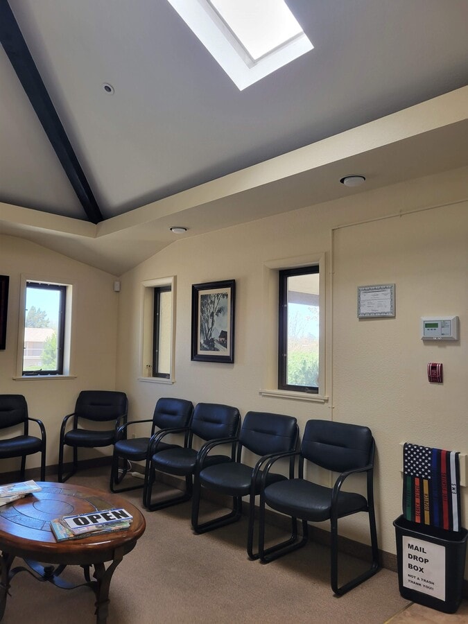 919 12th Pl, Prescott, AZ 86305 - Unit 12 - - Interior Photo - Image 2 of 17