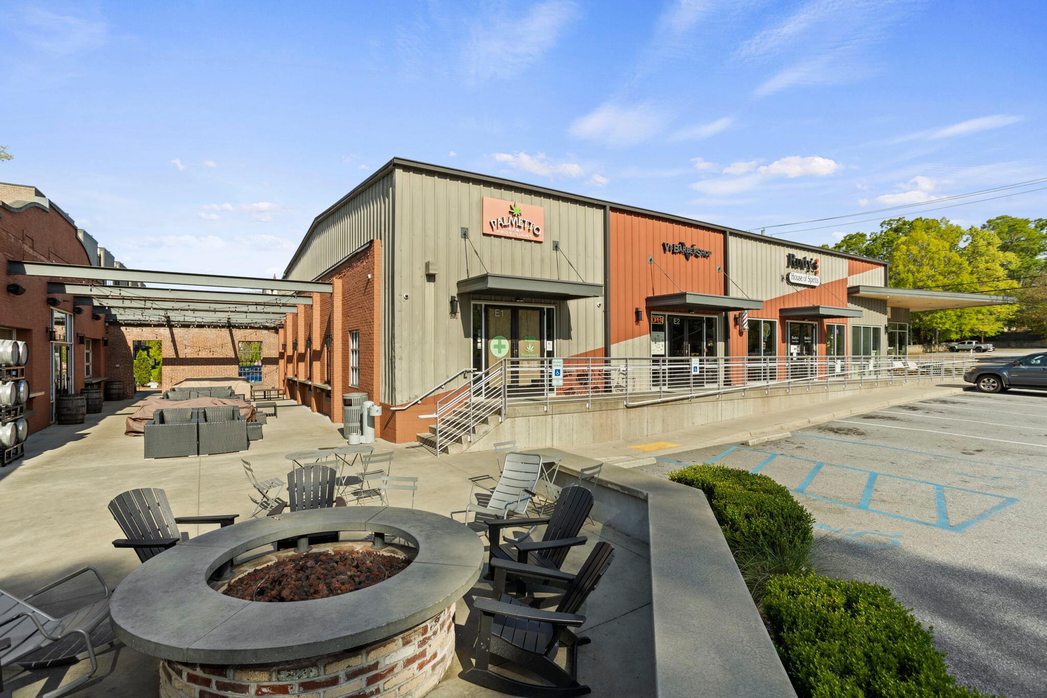 109 W Stone Ave, Greenville, SC for lease Building Photo- Image 1 of 16