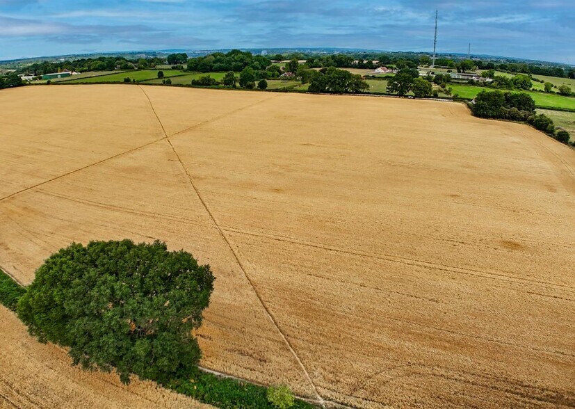 203 Toms Ln, Kings Langley à vendre - Aérien - Image 3 de 4