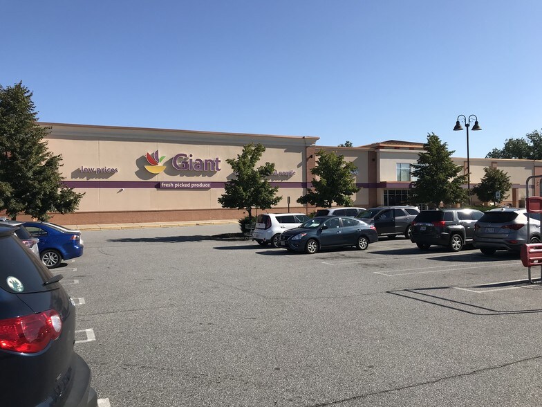 5649-5831 Plank Rd, Fredericksburg, VA à louer - Photo du bâtiment - Image 2 de 19