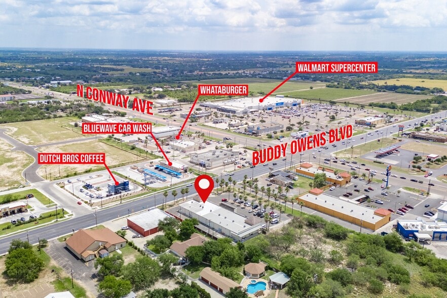 155 W Mile 3, Palmhurst, TX à louer - Photo du bâtiment - Image 2 de 5
