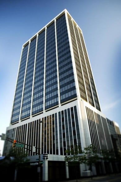 110 W Berry St, Fort Wayne, IN for lease - Building Photo - Image 3 of 24